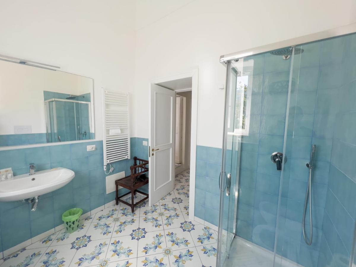 Casa Nina- Camere Con Vista Mare E Terrazza A Raito, Costiera Amalfitana Vietri sul Mare Exterior photo