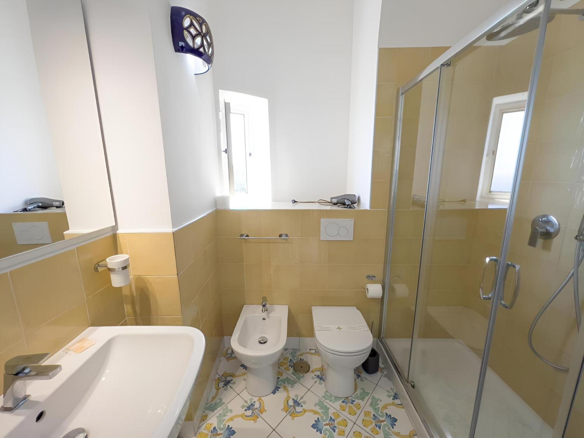 Casa Nina- Camere Con Vista Mare E Terrazza A Raito, Costiera Amalfitana Vietri sul Mare Exterior photo
