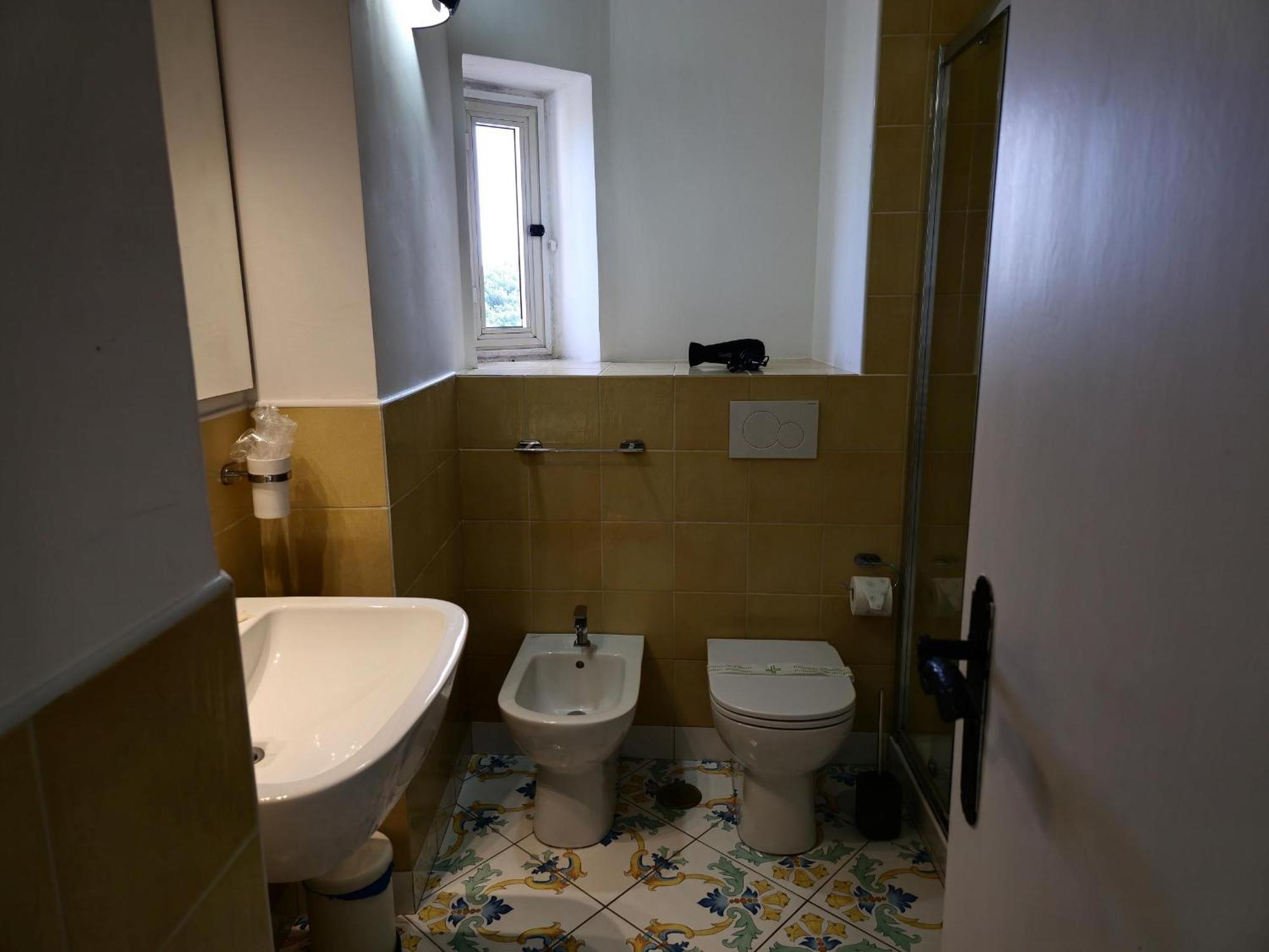 Casa Nina- Camere Con Vista Mare E Terrazza A Raito, Costiera Amalfitana Vietri sul Mare Exterior photo