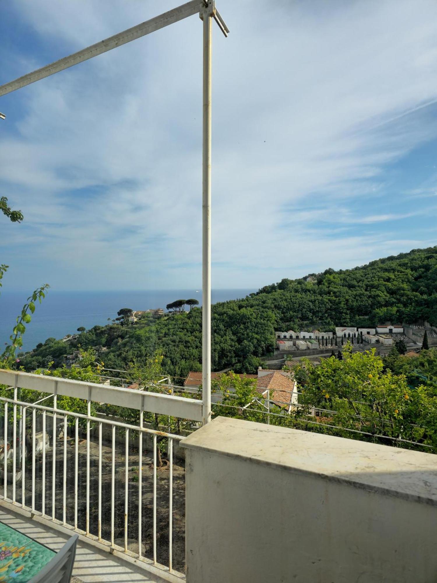 Casa Nina- Camere Con Vista Mare E Terrazza A Raito, Costiera Amalfitana Vietri sul Mare Exterior photo