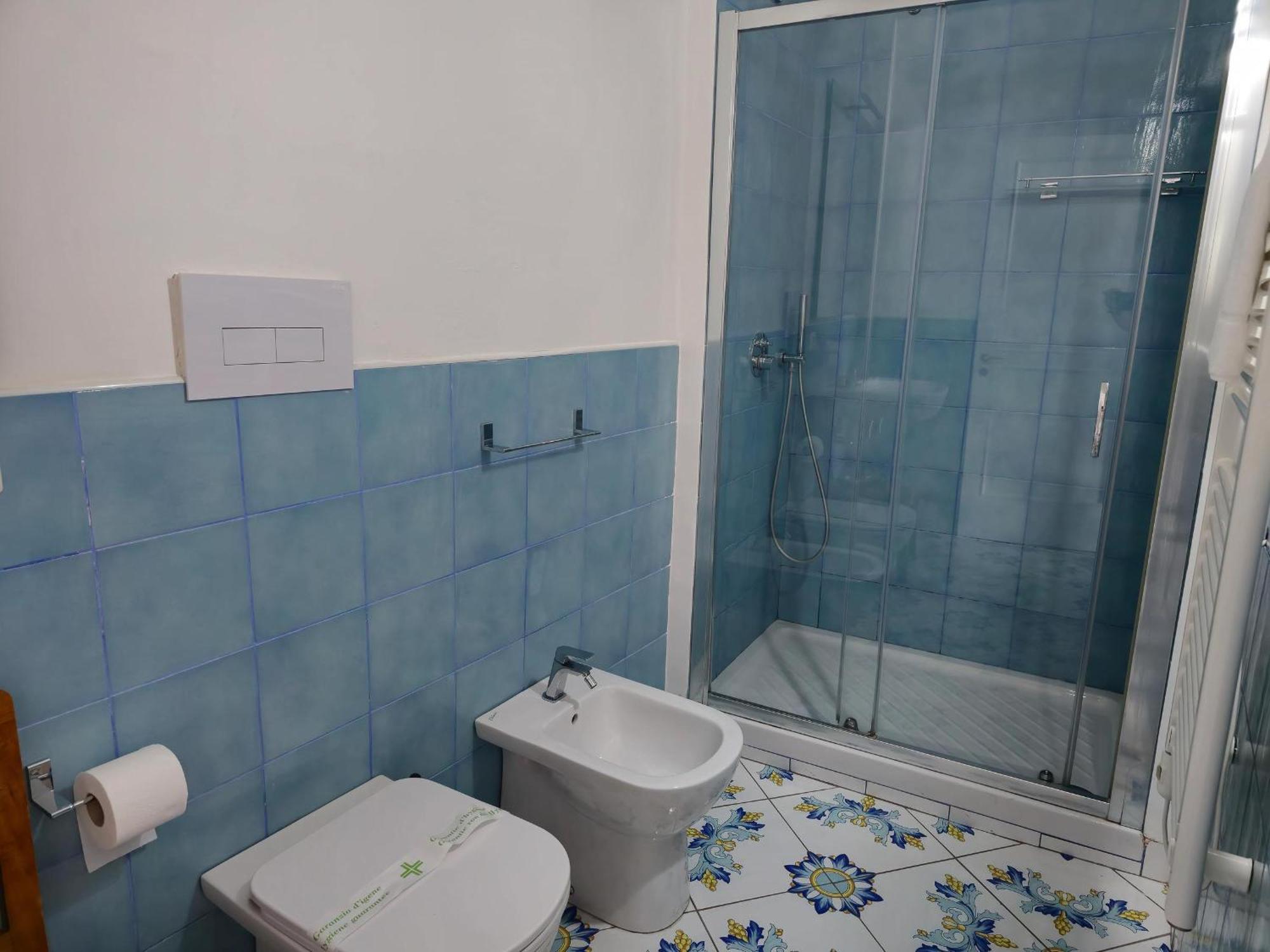 Casa Nina- Camere Con Vista Mare E Terrazza A Raito, Costiera Amalfitana Vietri sul Mare Exterior photo